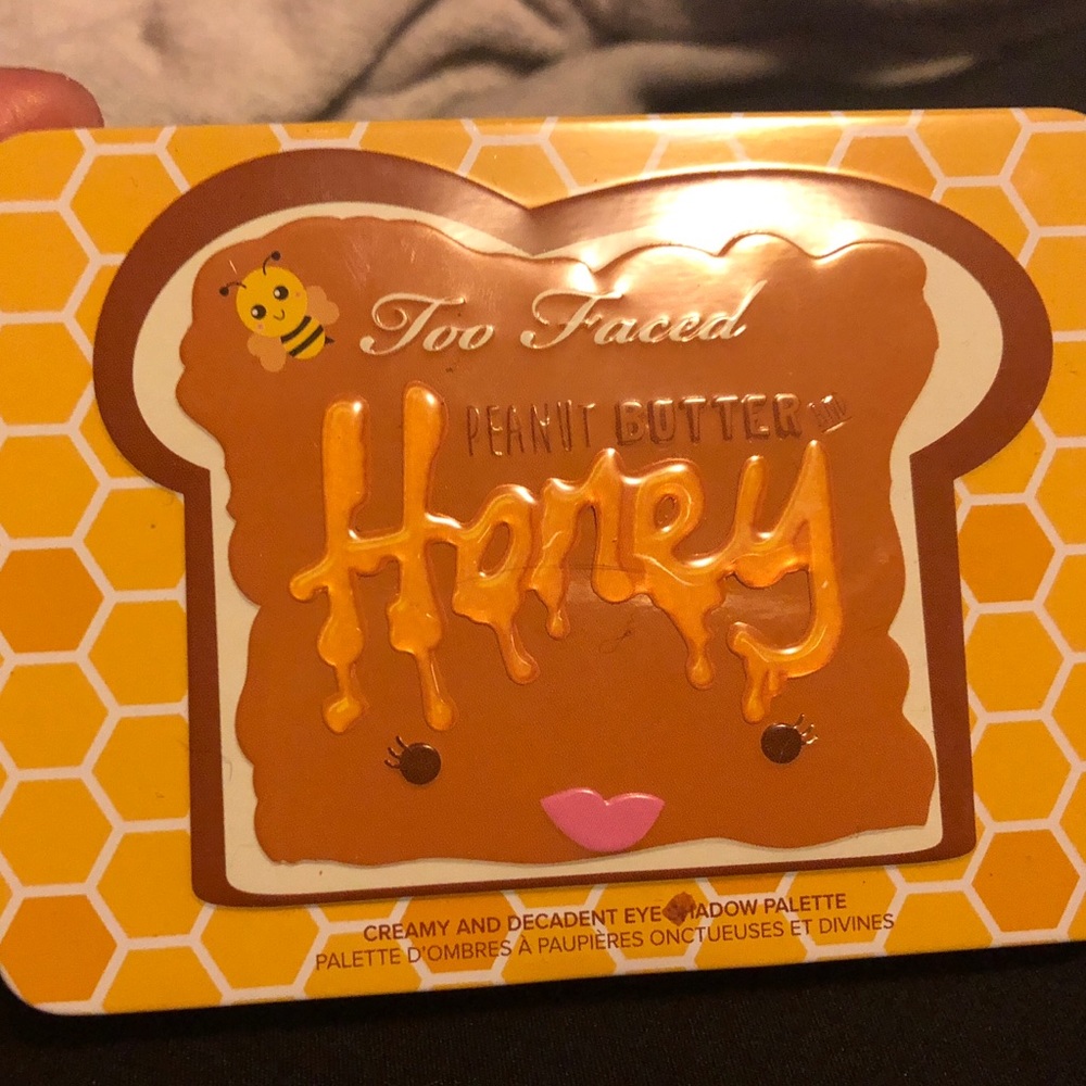 TOO FACED PEANUT BUTTER AND HONEY PALETTE